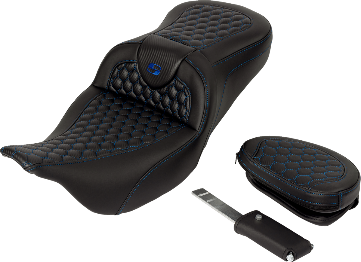 Saddlemen RoadSofa™ Seat - Honeycomb - Blue Stitch - With Backrest - FLH/FLT '08-'23