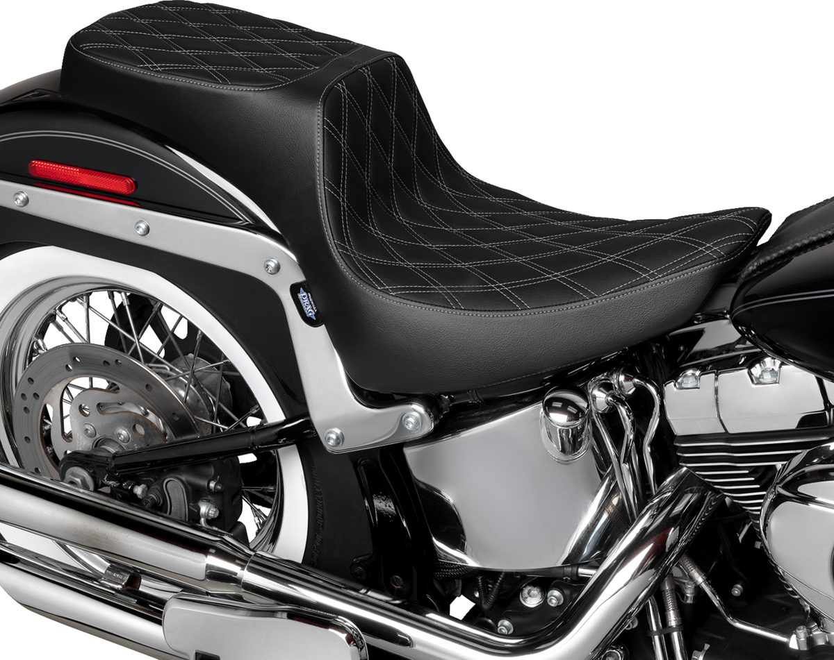 Drag Specialties Seats Performance Predator 2-Up Seat - Vinyl - Double Diamond - Silver Thread - FL '00-'17