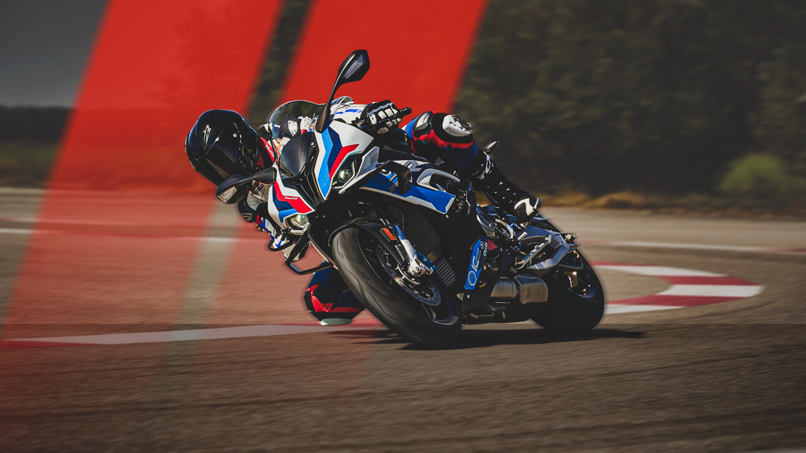 BT Moto M1000RR_S2.jpg