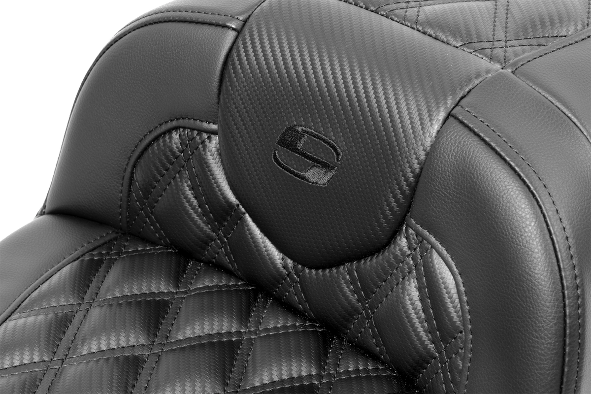 Saddlemen Roadsofa™ Extended Reach Seat - Without Backrest - Carbon Fiber - Lattice Stitch - FLTR/FLHX '23-'24