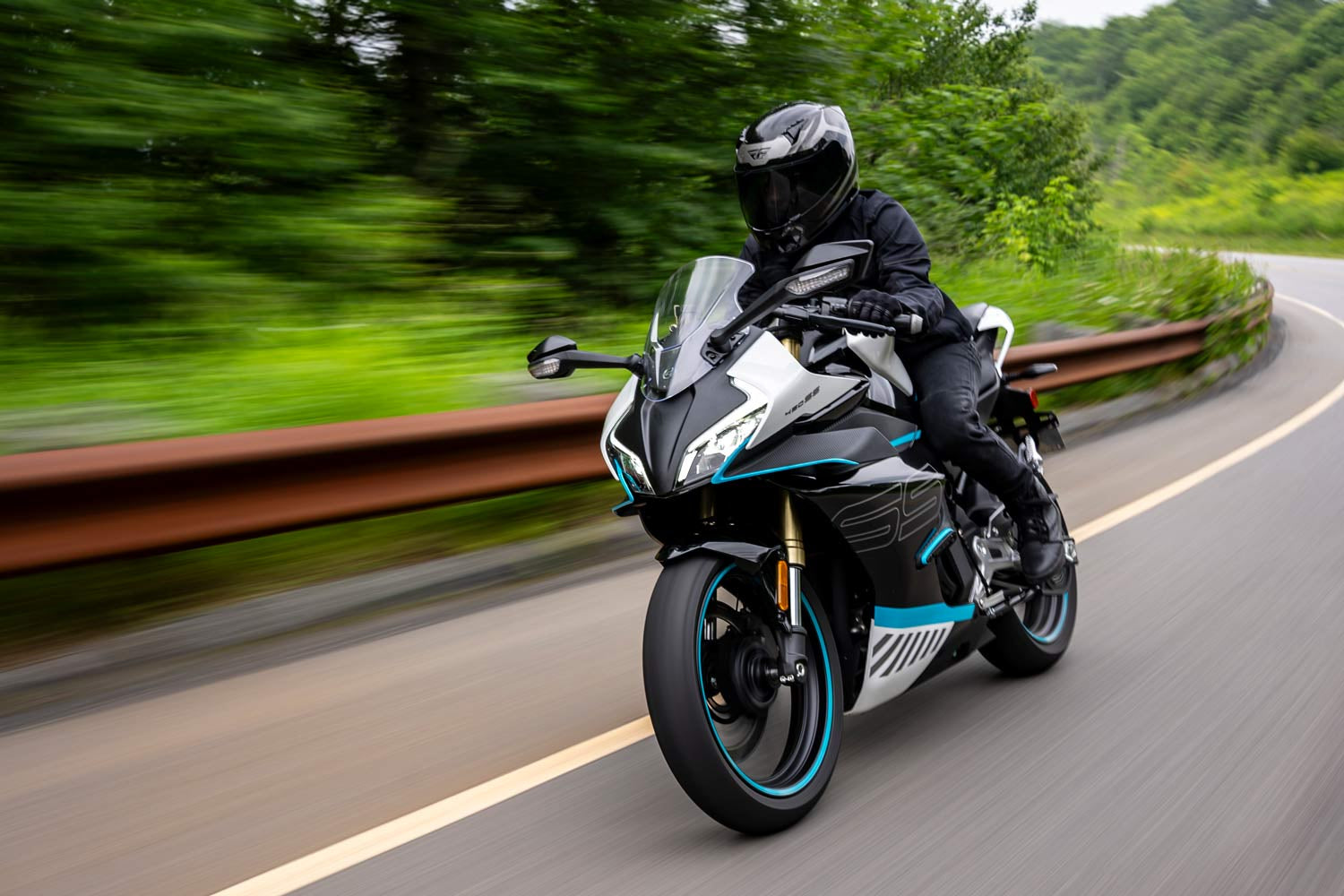 BT Moto CFMOTO-450SS.jpg