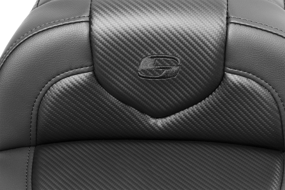 Saddlemen RoadSofa™ Seat - Carbon Fiber - Without Backrest - FLTR/FLHX '23-'24