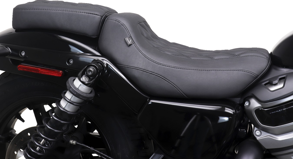 Mustang Tripper™ Passenger Seat - Double Diamond - Black Stitching - Nightster '22-'25