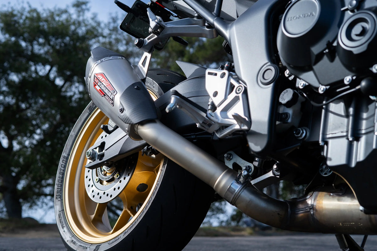 Yoshimura CB1000 25-26 AT2 Stainless Slip-On Exhaust