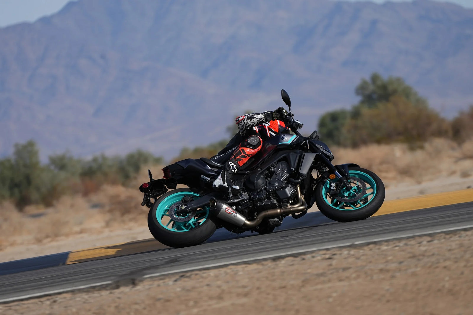 Yoshimura MT-09 21-26 / XSR 900 22-25 Race AT2 Stainless Full Exhaust, W/ Stainless Muffler