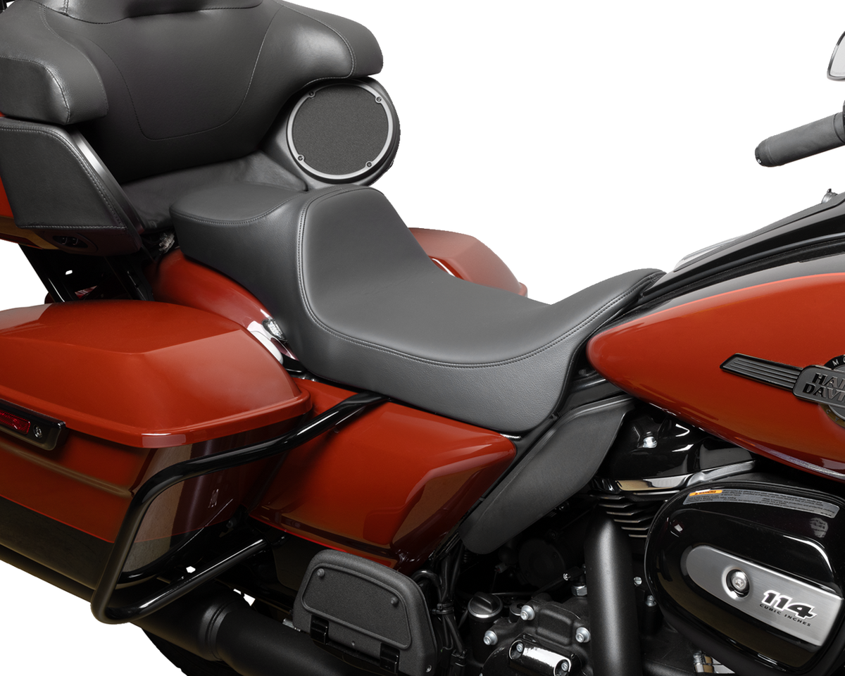 Drag Specialties Seats Predator III Seat - Extended Reach - Smooth - Black Solar Leather - FLH/FLT '08-'24