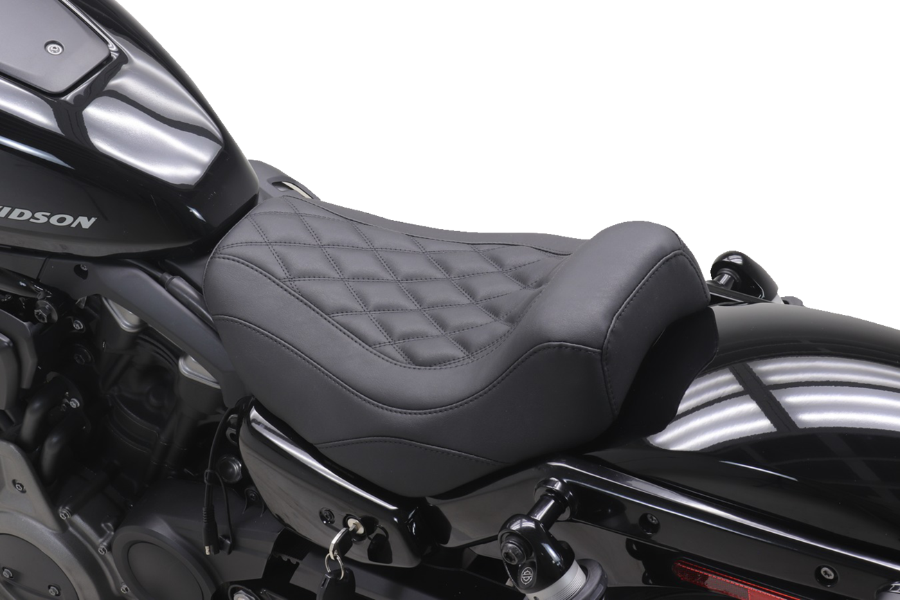 Mustang Tripper™ Solo Seat - Double Diamond - Nightster '22-'25