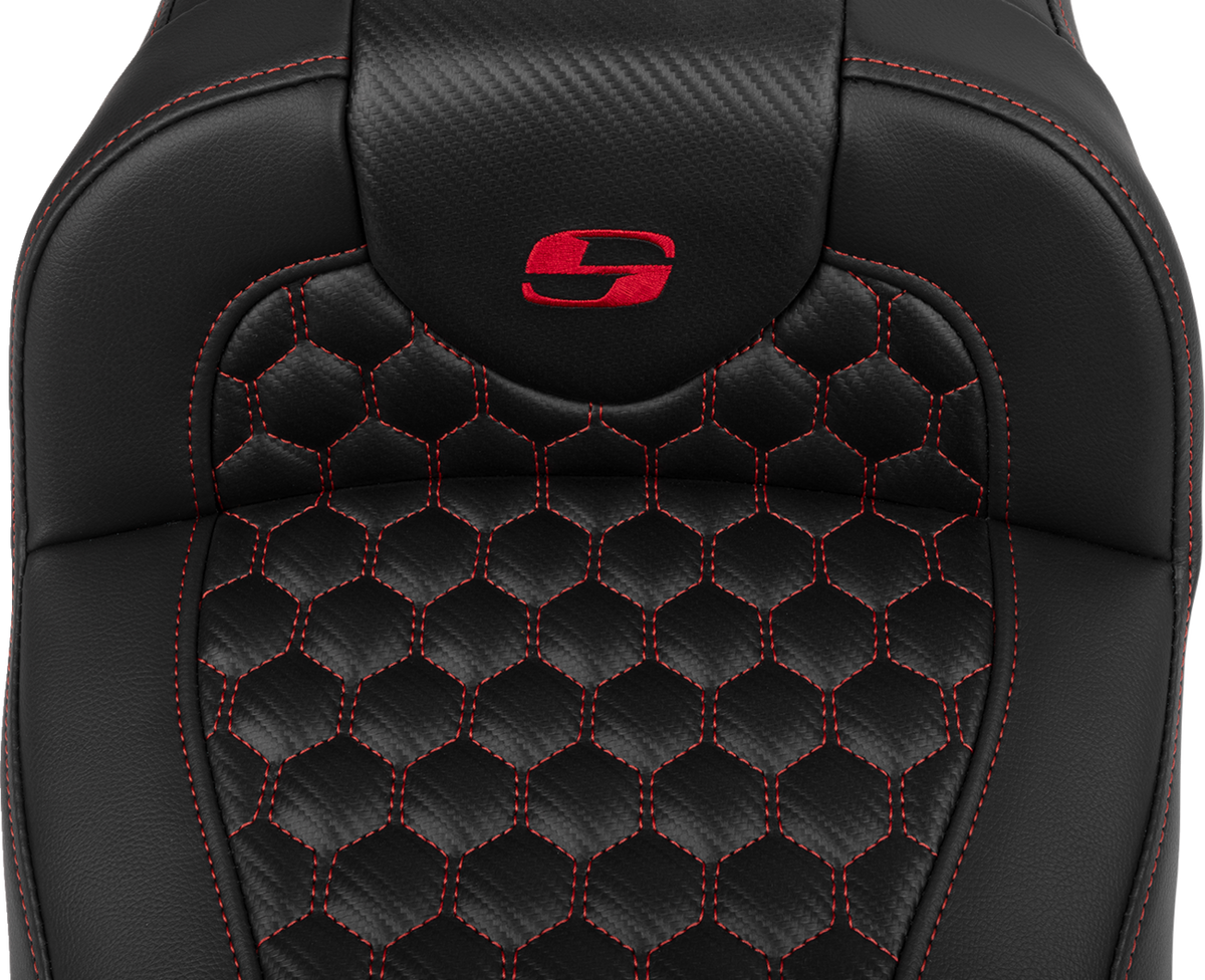 Saddlemen Roadsofa™ Extended Reach Seat - With Backrest - Honeycomb - Red Stitch - FLTR/FLHX '23-'24