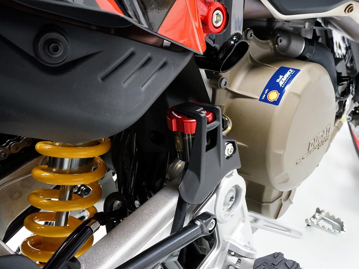 TLS04 - REAR FLUID RESERVOIR CAP