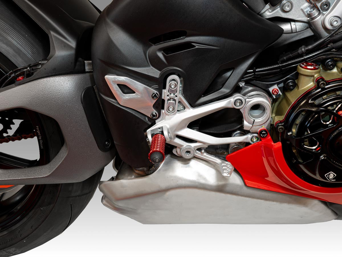 KAPM16D - DUCATI PILOT FOOTPEGS SUPPORT KIT