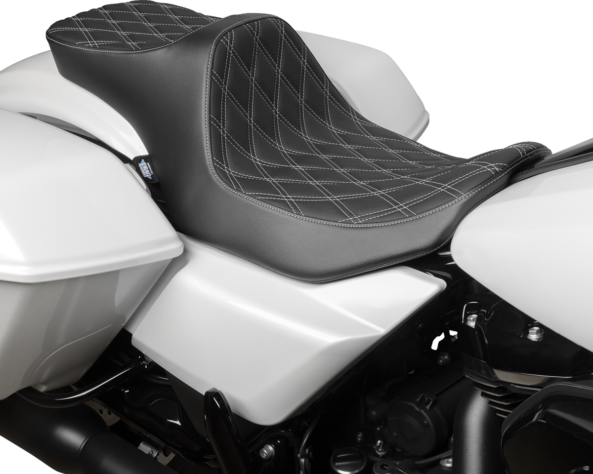 Drag Specialties Seats Predator III 2-Up Seat - Vinyl - Double Diamond - Silver Stitching - FLT/FLH '23-'24