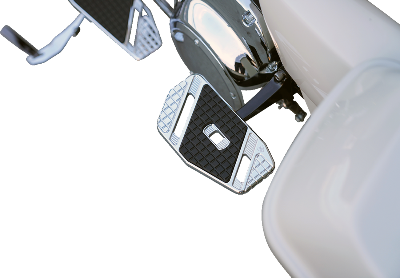 Arlen NESS SpeedLiner Passenger Floorboards - Chrome