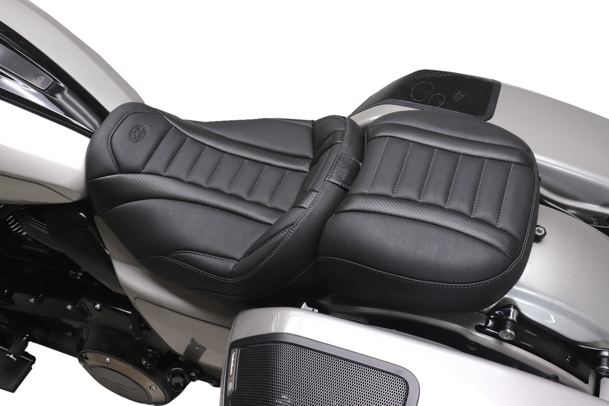 Mustang Deluxe Touring Solo Seat