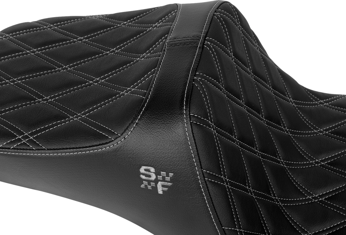 Slyfox Chariot Seat - Black Double Diamond Stitch - Silver Logo - FLSB '18-'21/FXLR '18-'26
