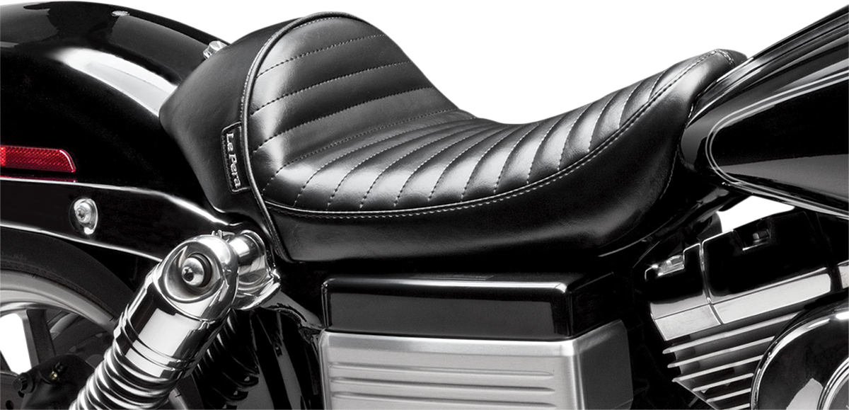 Le Pera Stubs Cafe Seat - Pleated - Black - FXD '06-'17