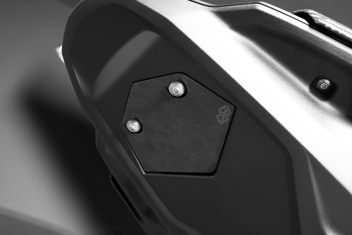 Gilles Tooling Race Cover Kit, Black