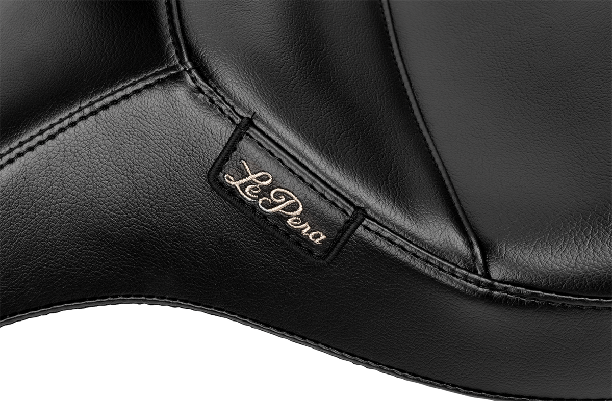 Le Pera Outcast Seat - With Backrest - Plain - FLH/FLT '23-'25