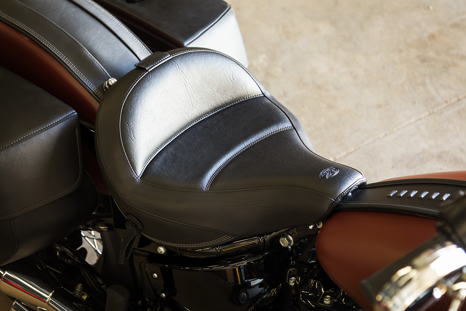Mustang Max Profile Solo Touring Seat - With Driver Backrest - Black - Original - FLHC/FLDE