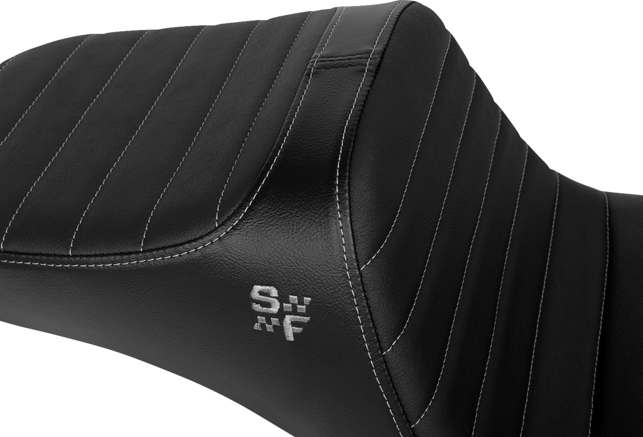 Slyfox Chariot Seat - Black Classic Stitch - Silver Logo - FLSB '18-'21/FXLR '18-'26