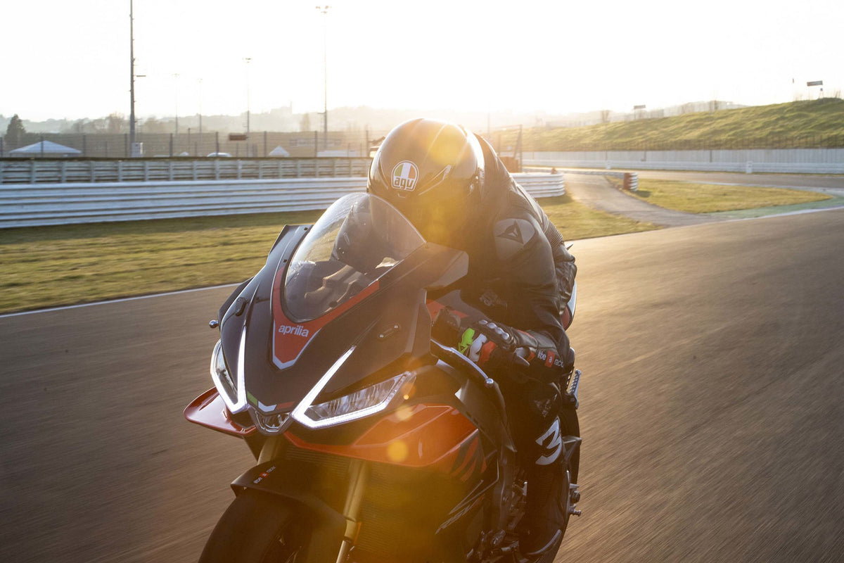 BT Moto 2021-Aprilia-RSV4-Factory-1.jpg