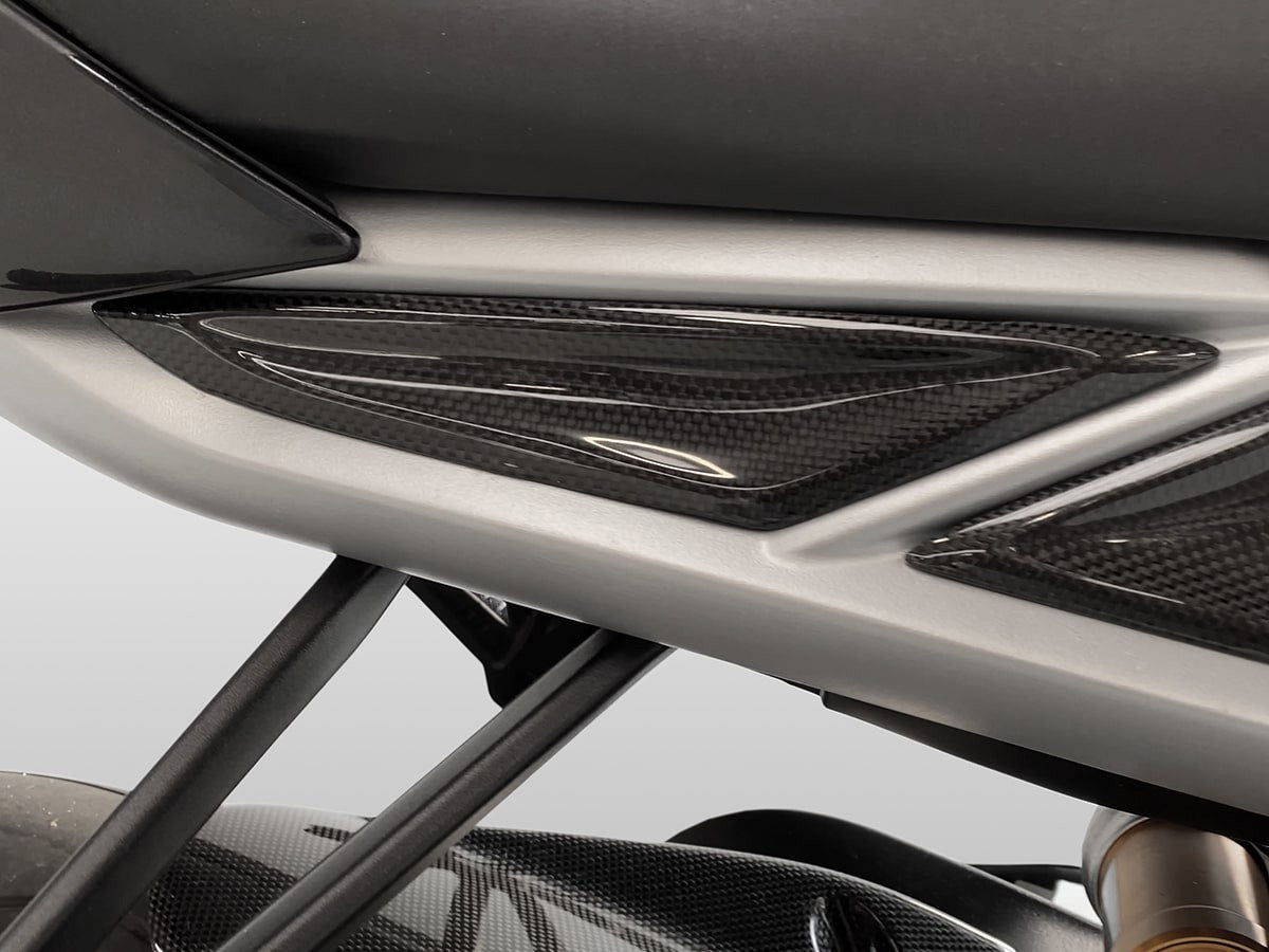 Ducabike DBK CRB92L Triumph Street Triple Glossy Carbon Side Covers