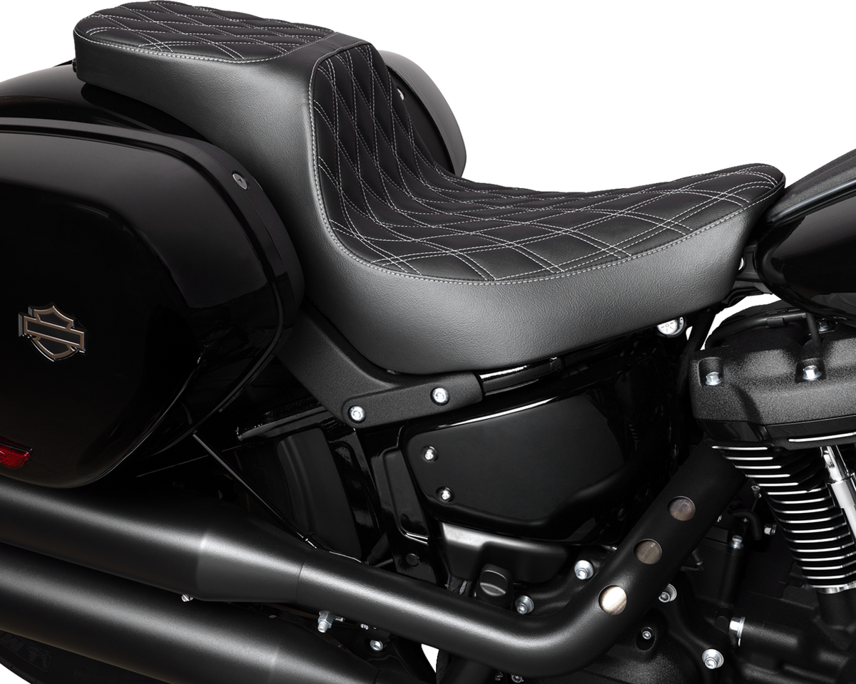 Drag Specialties Seats Predator 2-Up Seat - Vinyl - Double Diamond - Silver Stitching - FLSB/FXLRS '18-'24