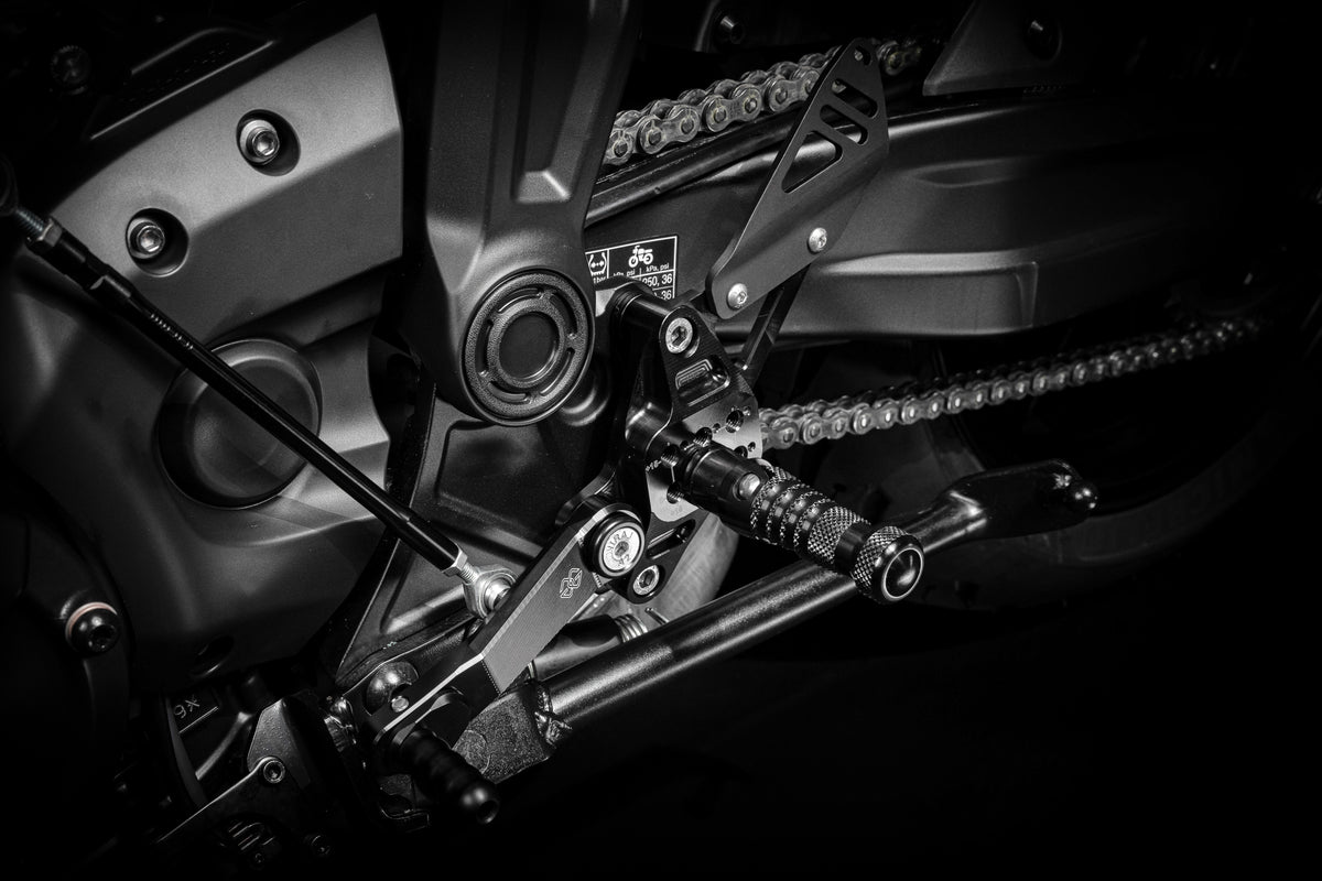 Gilles Tooling Footrest System FXR Black