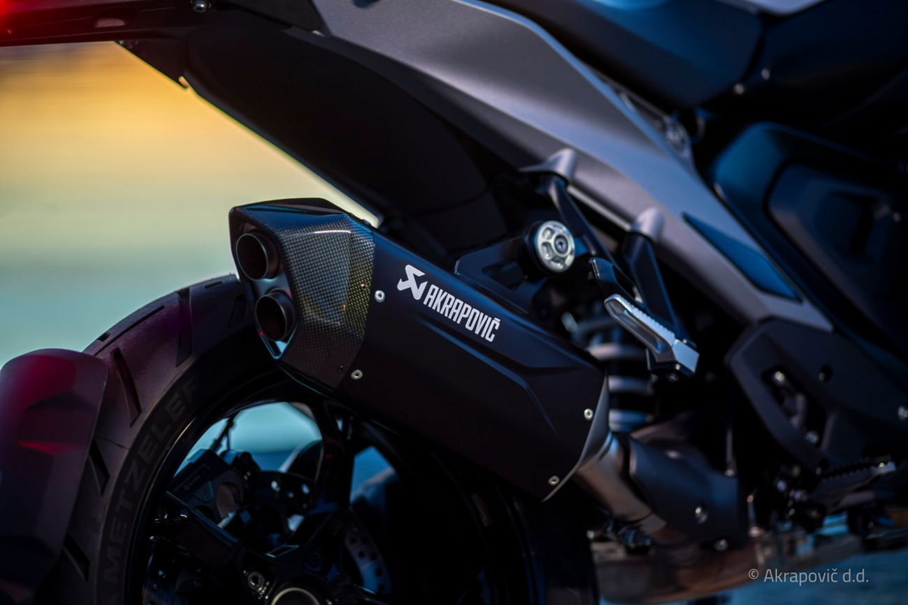 Akrapovic Slip-On Line Muffler