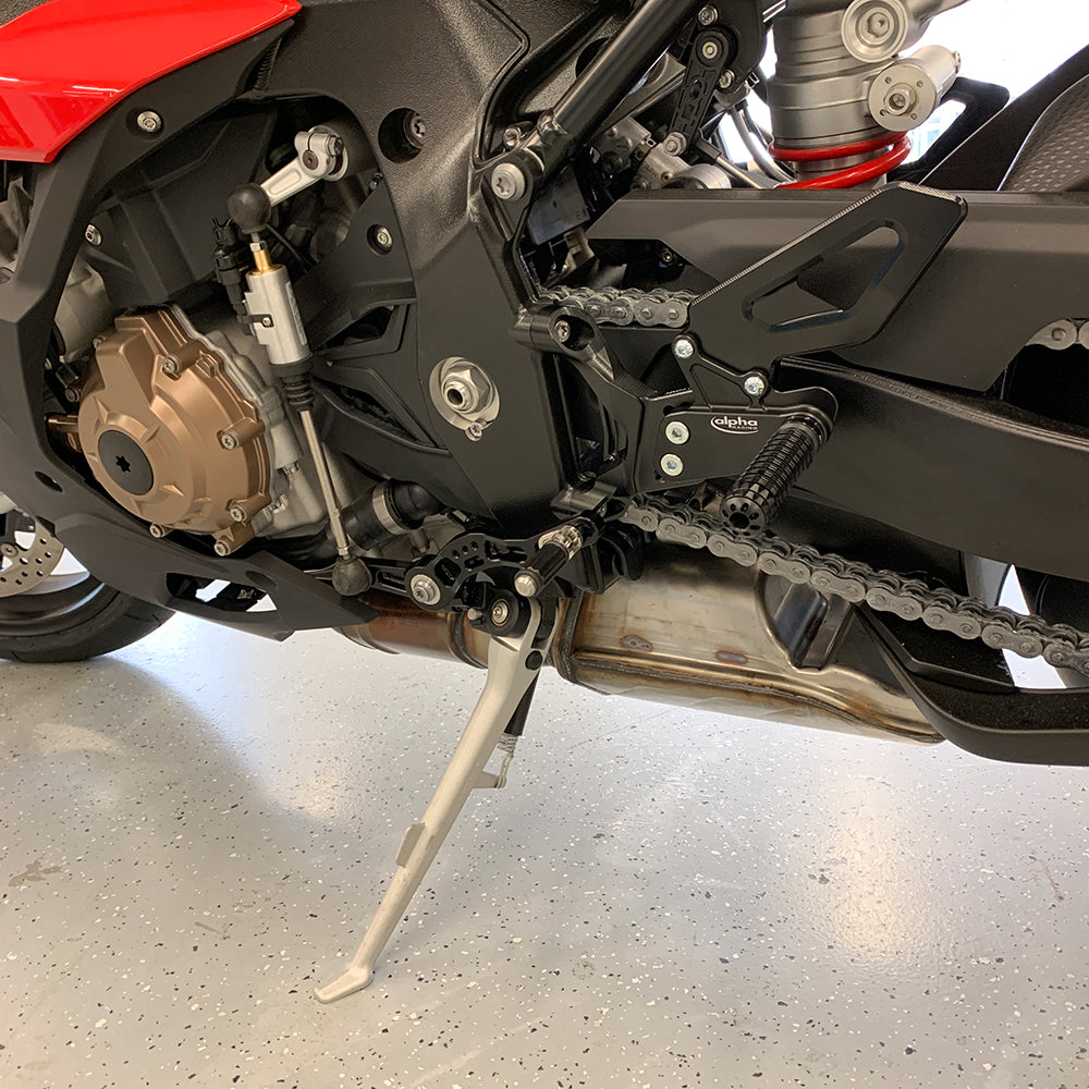 Distance bush gear lever