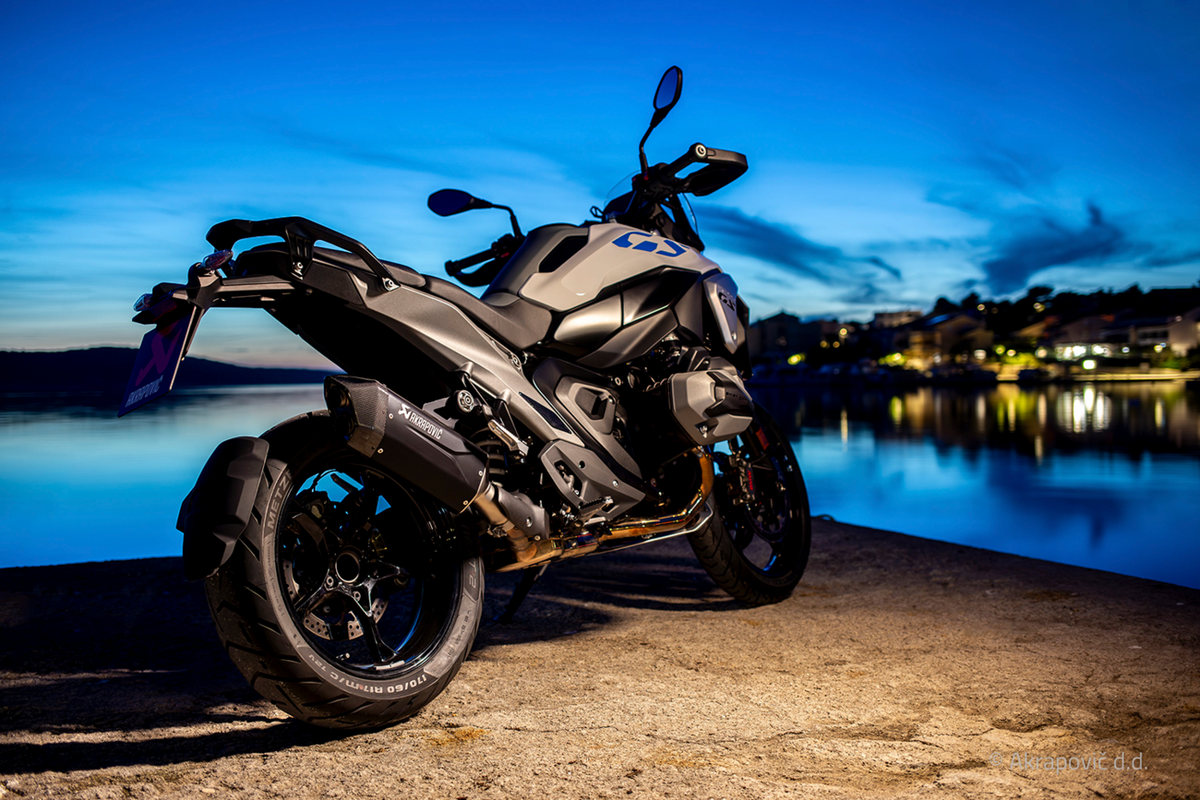 Akrapovic Slip-On Line Muffler