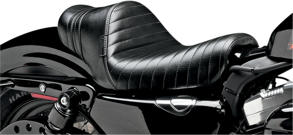 Le Pera Stubs Spoiler Seat - Pleated - Black W/ Black Stripes - XL '04-'23