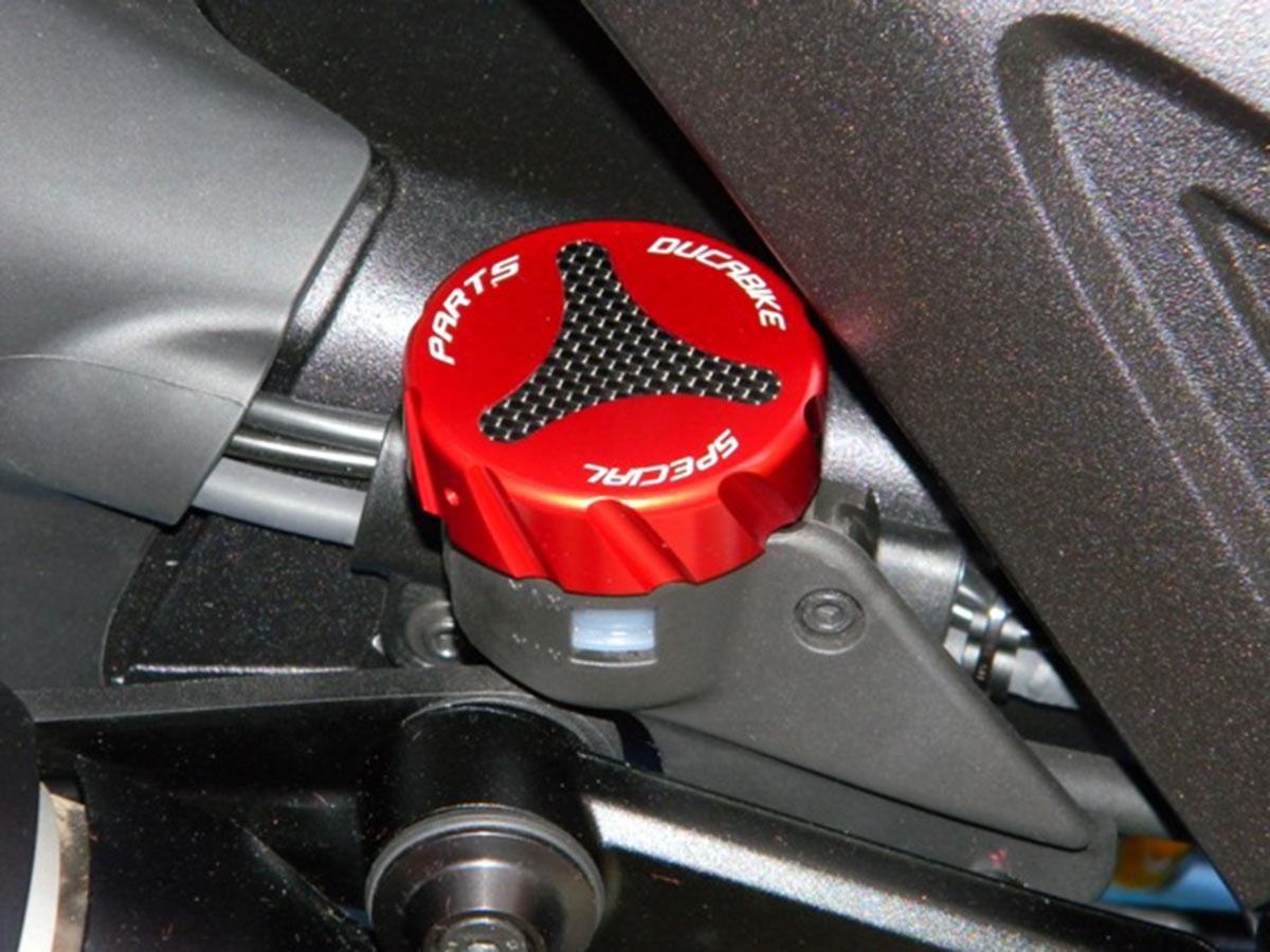 TLS07 - REAR FLUID RESERVOIR CAP COVER