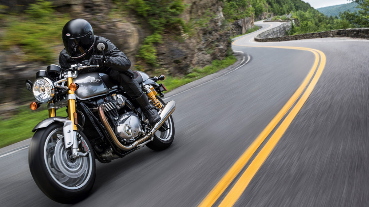 BT Moto Thruxton-1200-THUMB.jpg