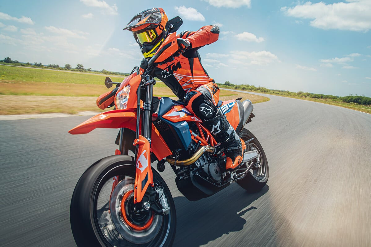 BT Moto KTM 690.jpg