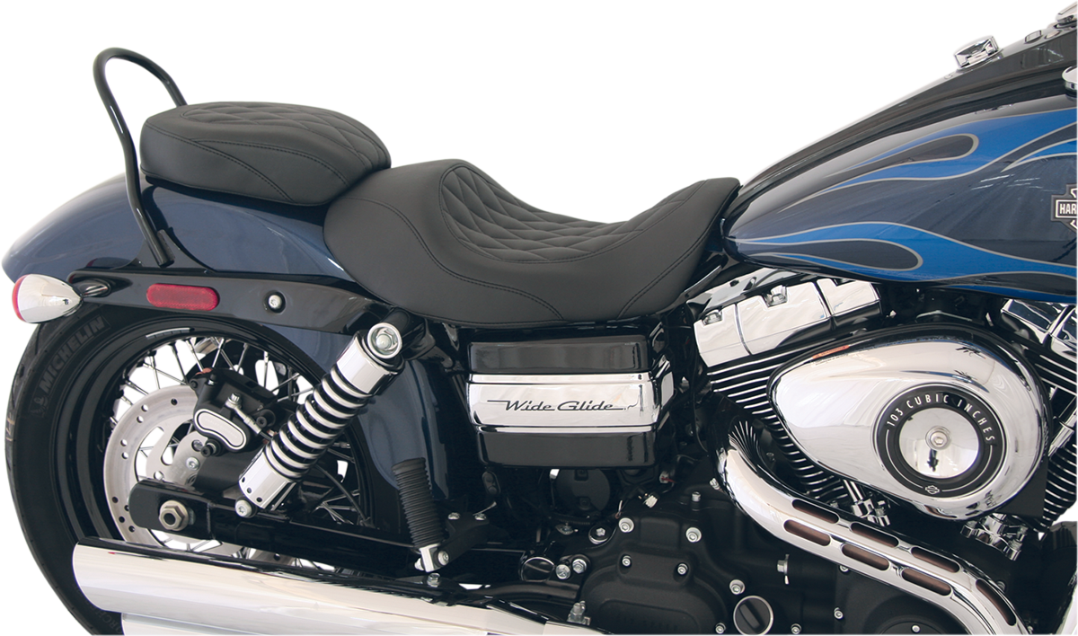 Mustang Wide Tripper Rear Seat - Diamond - Black - Dyna '06-'17
