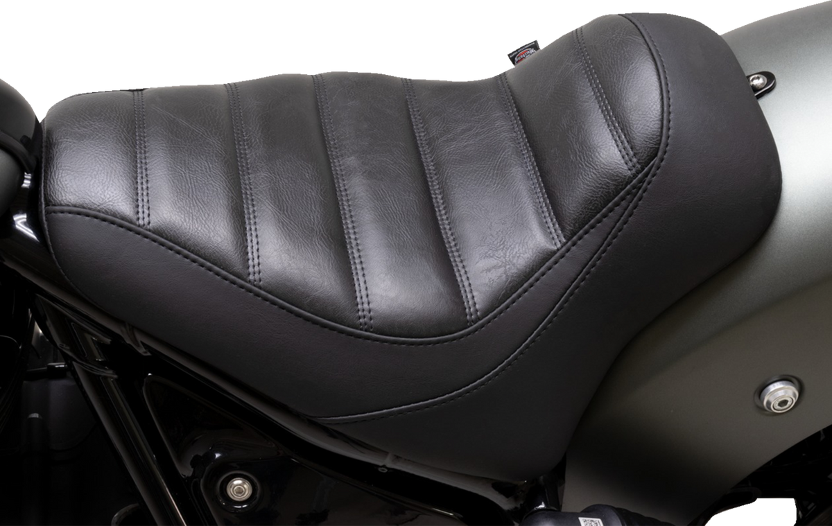 Mustang Runaround Seat - Solo - Black - Tuck-N-Roll - Chief '22-'24
