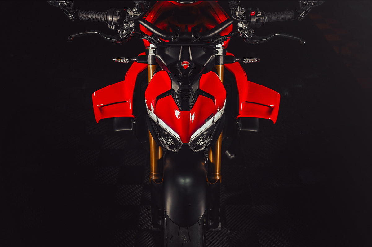 BT Moto V4 SF 25.jpg