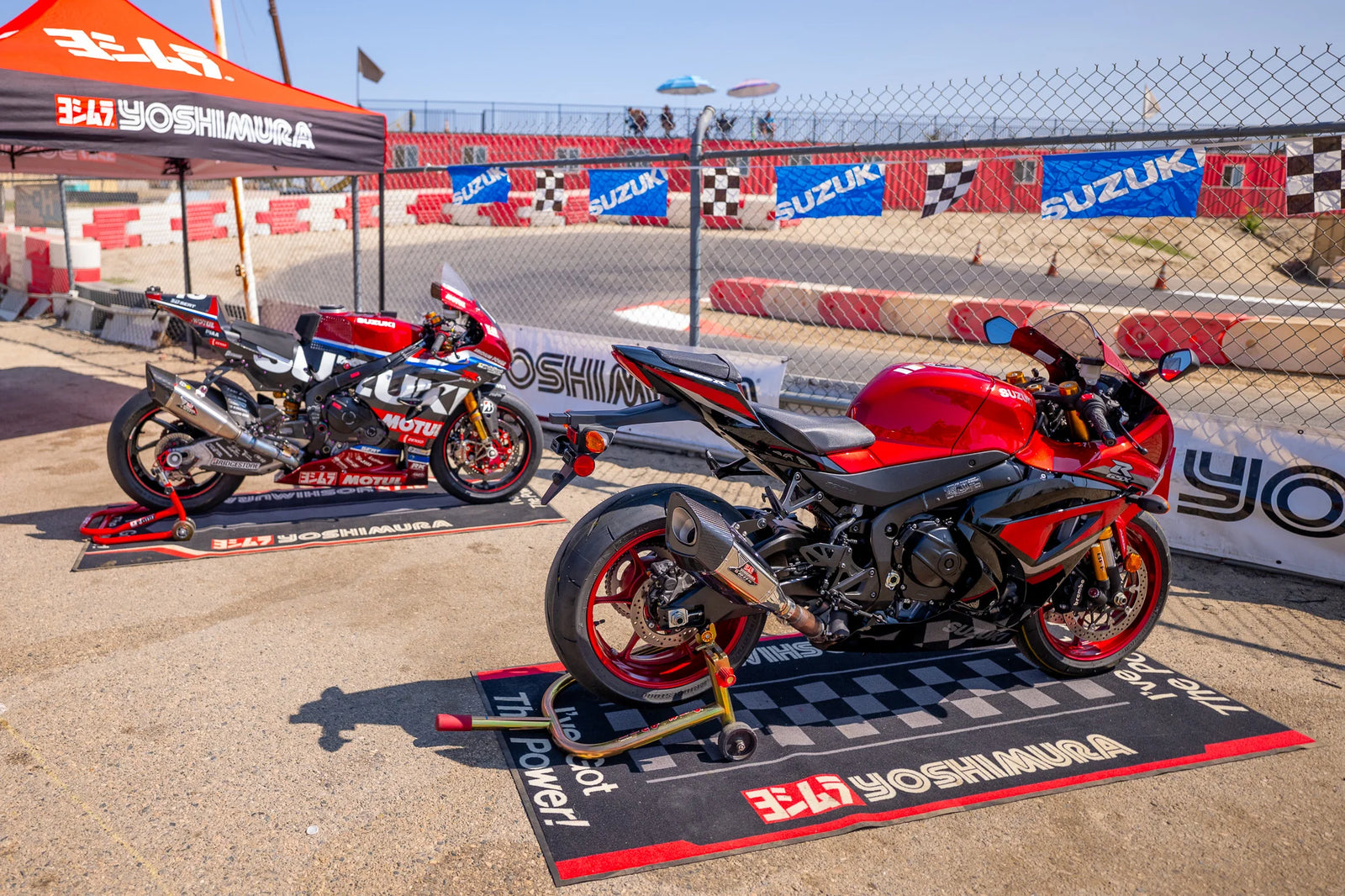 Yoshimura GSX-R1000 2017-25 R-11Sq Stainless Slip-On Exhaust, W/ Titanium Blue Sleeve