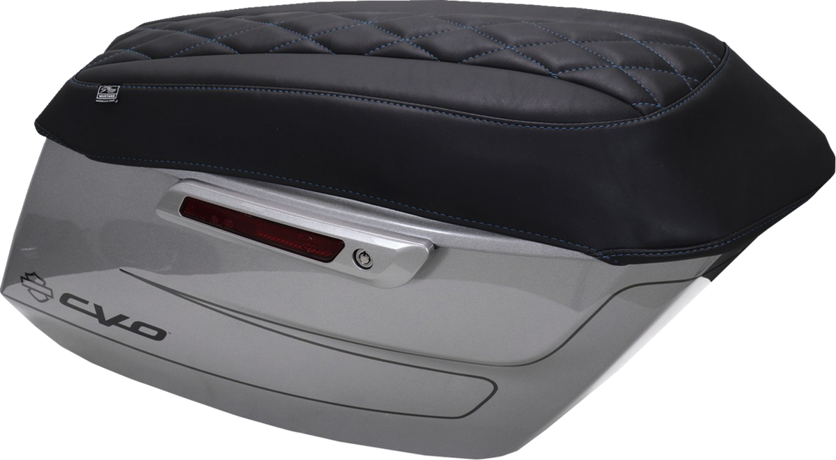 Mustang Deluxe Diamond Saddlebag Lid Covers