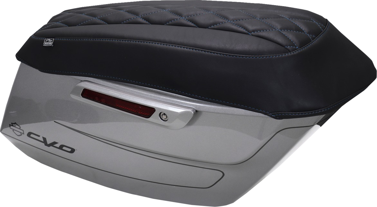 Mustang Deluxe Diamond Saddlebag Lid Covers