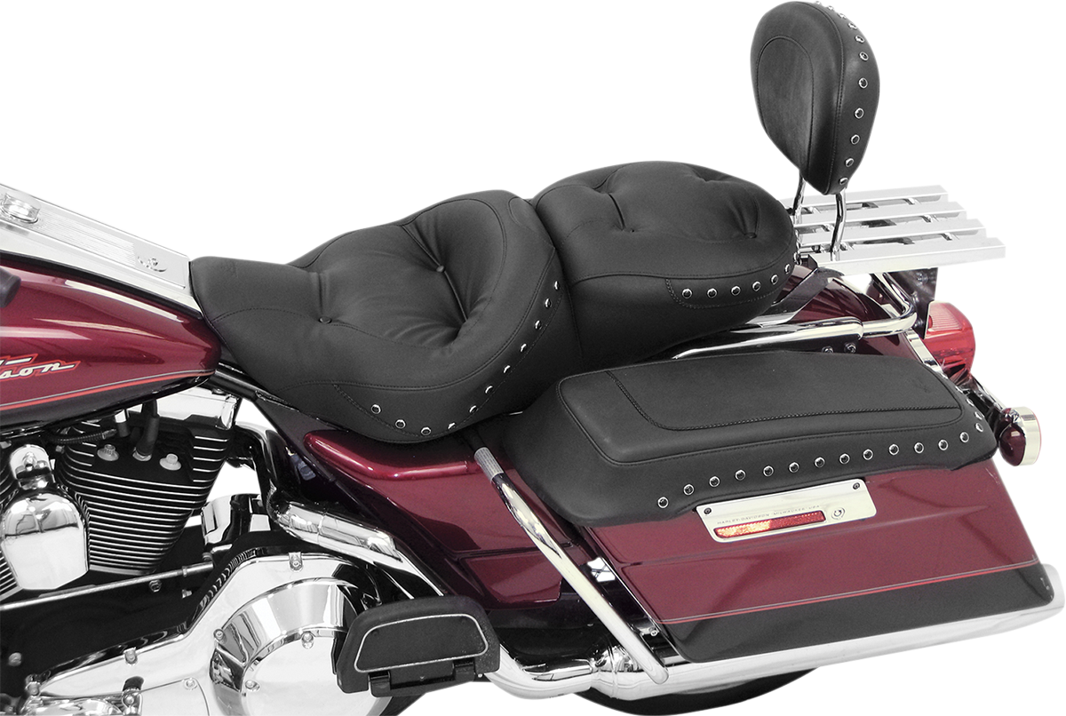 Mustang Regal Wide Studded Seat - '97-'07