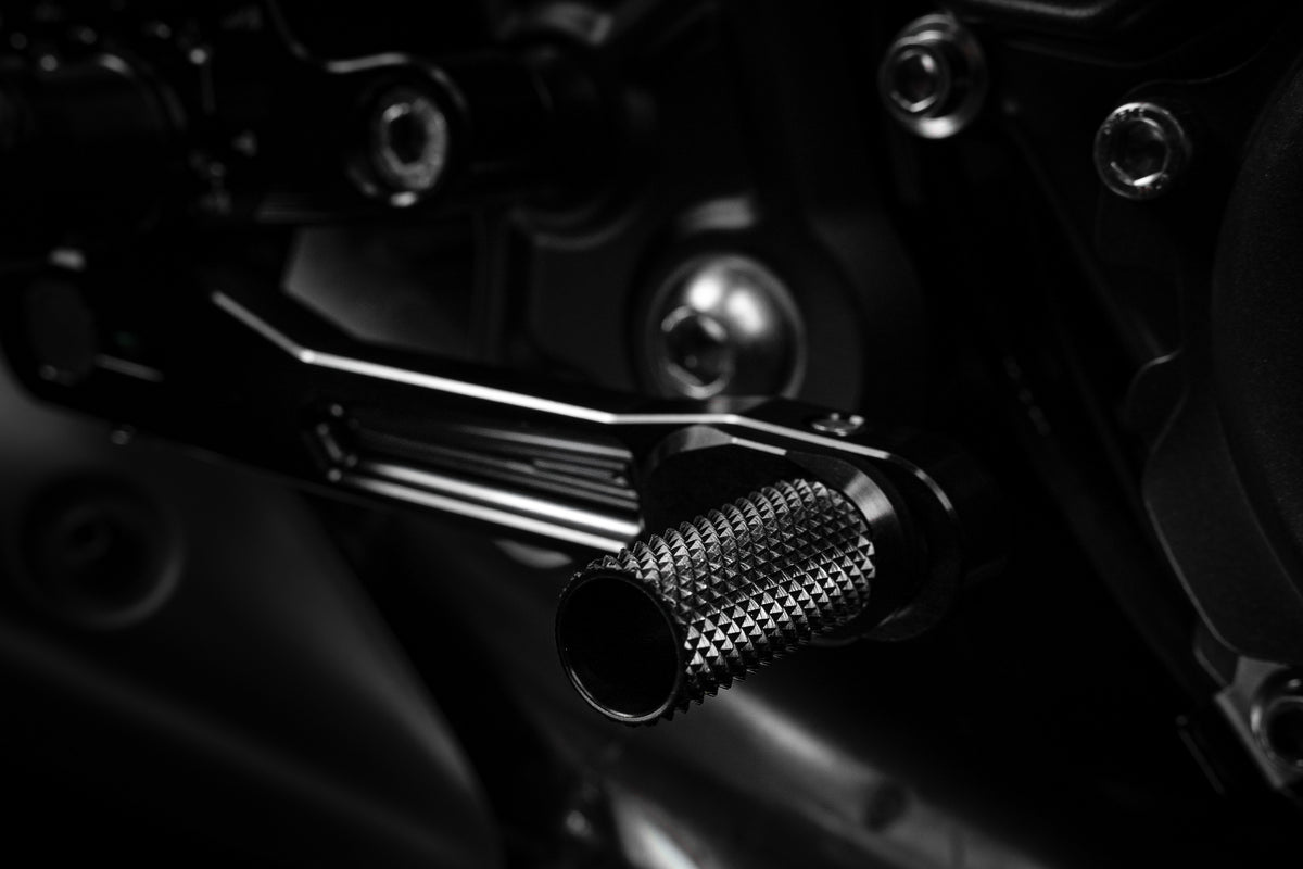 Gilles Tooling Footrest System FXR Black