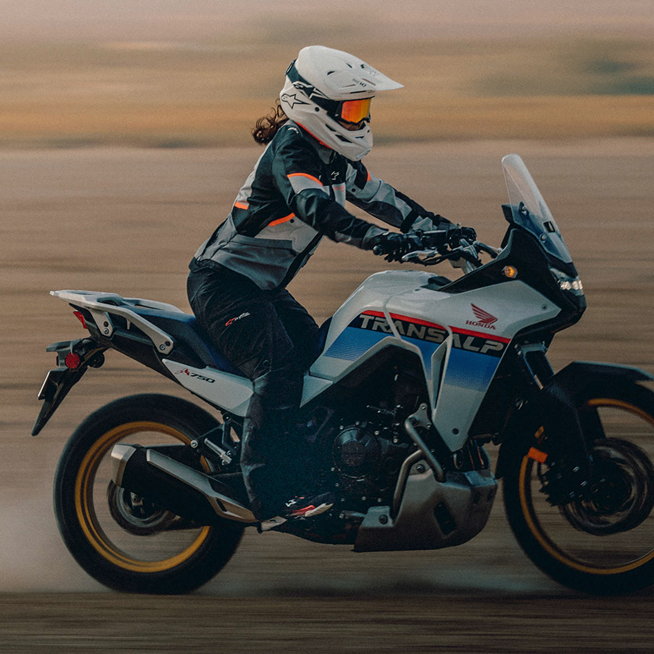 Alpinestars SM7 Solid Helmet