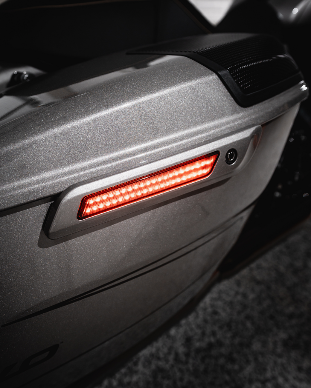 Custom Dynamics Dual Color LED Saddlebag Latch Lightz™