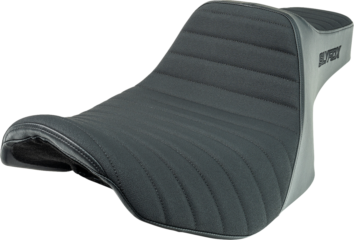 Slyfox High Noon Seat - Vinyl - Classic Stitch - Black Logo - FLH/FLT '23-'24