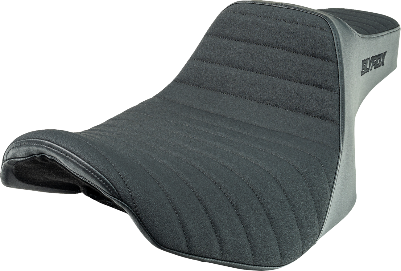 Slyfox High Noon Seat - Vinyl - Classic Stitch - Black Logo - FLH/FLT '23-'24