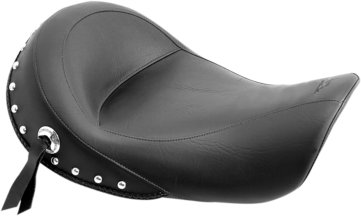 Mustang Studded Solo Seat - FXD '04-'05