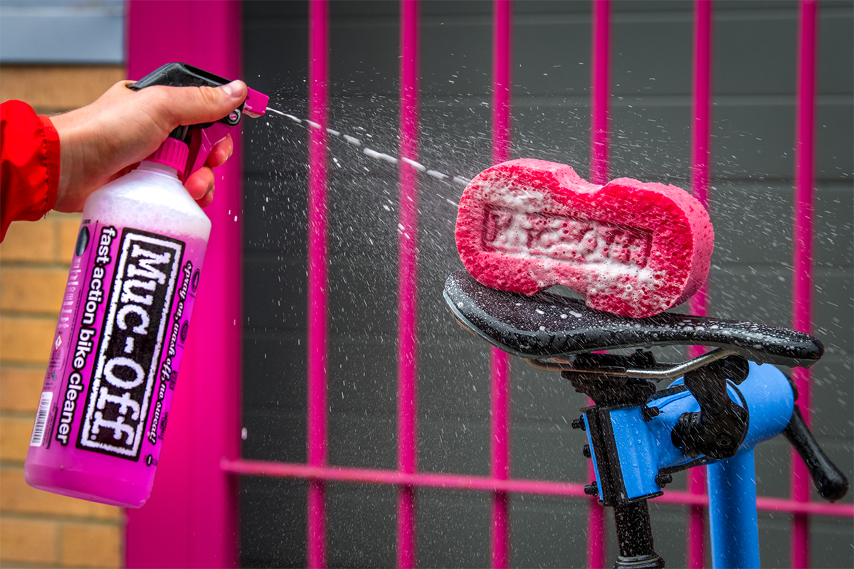 Muc-Off USA Punk Powder Concentrated Cleaner - 4 Pack With Bottle