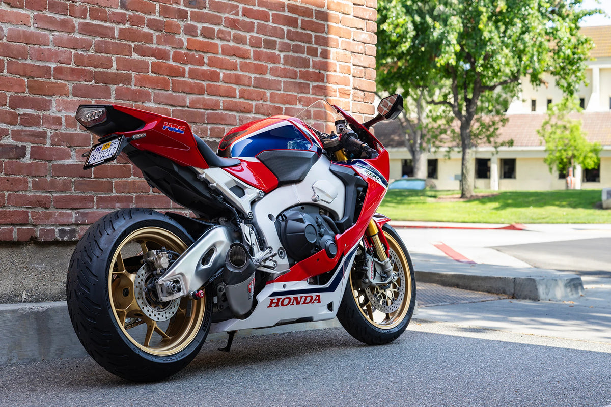 Yoshimura CBR1000RR/SP/SP2 17-26 AT2 Stainless Slip-On Exhaust, W/ Stainless Muffler