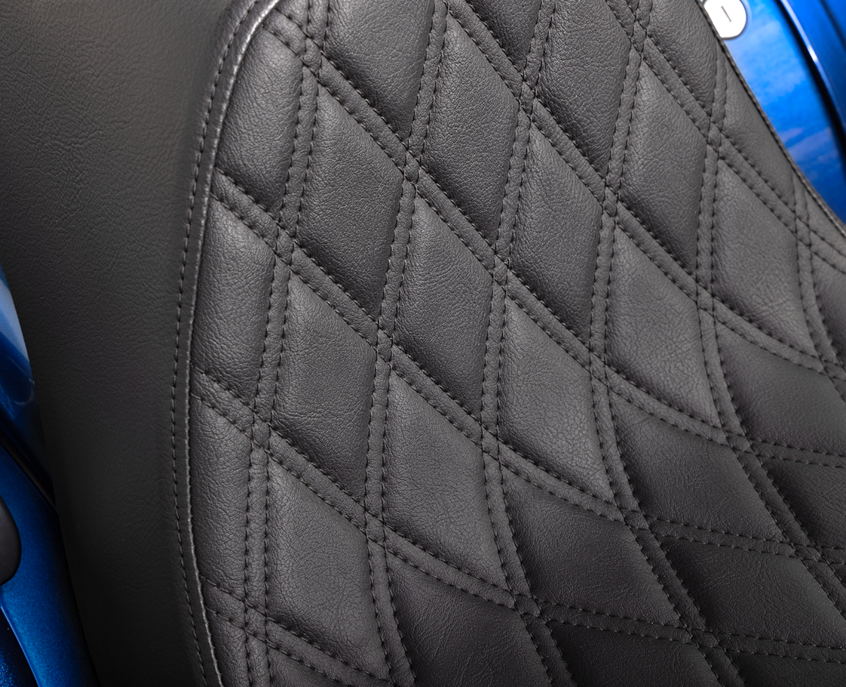 Drag Specialties Seats Predator III 2-Up Seat - Vinyl - Double Diamond - Black Stitching - FL/FX '18-'24